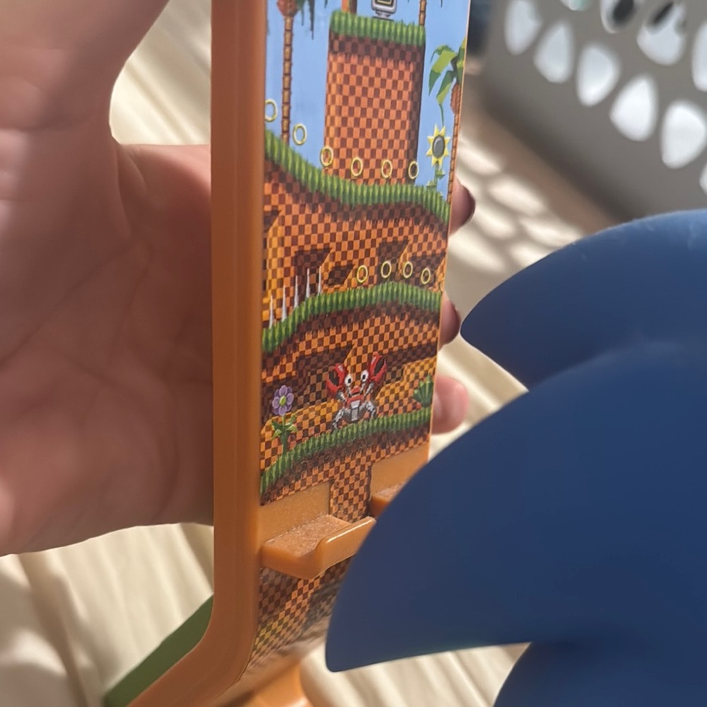 Sonic the Hedgehog PS5 controller holders - Picture 6 of 8
